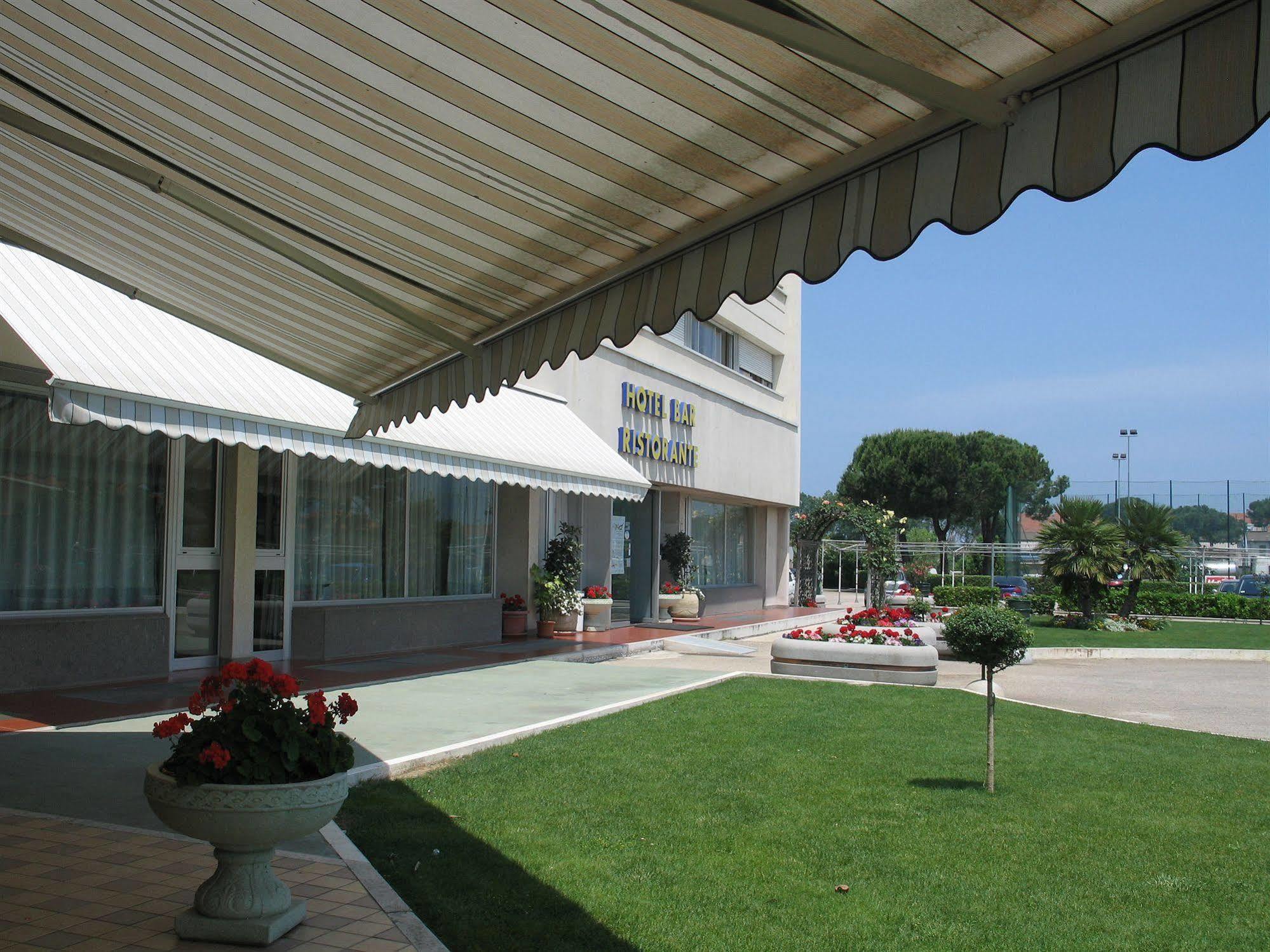 Hotel Miramare Pescara Exterior foto